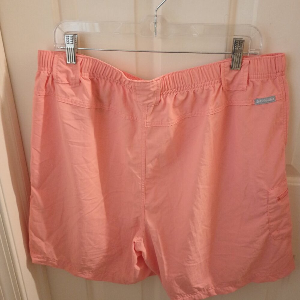 Columbia Pink Athletic Shorts - Picture 2 of 3